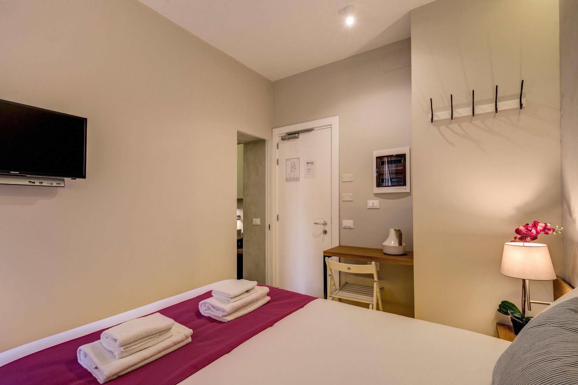 The Spanish Campo De' Fiori Bed & Breakfast 3*